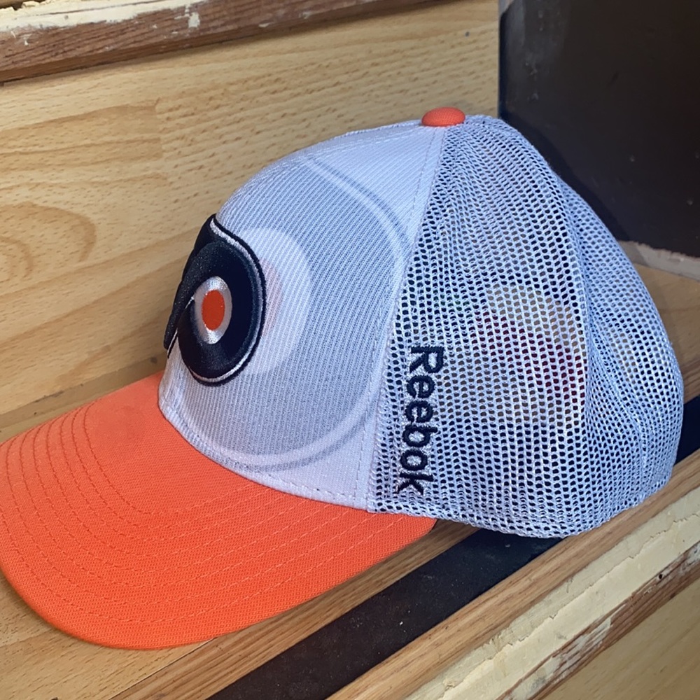 Philadelphia Flyers Snapback Hat By Reebok - Picture 2 of 5